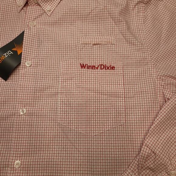 NWT Winn-Dixie XL 18 Button-Down Shirt Red Check Embroidered Logo Career Ready - Picture 3 of 9